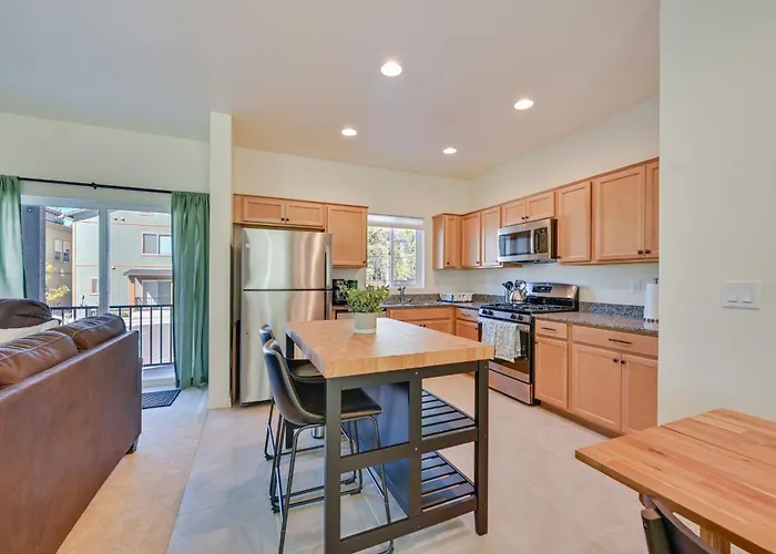 2 Mi To Dtwn Flagstaff: W/ Balcony! Ferienhaus