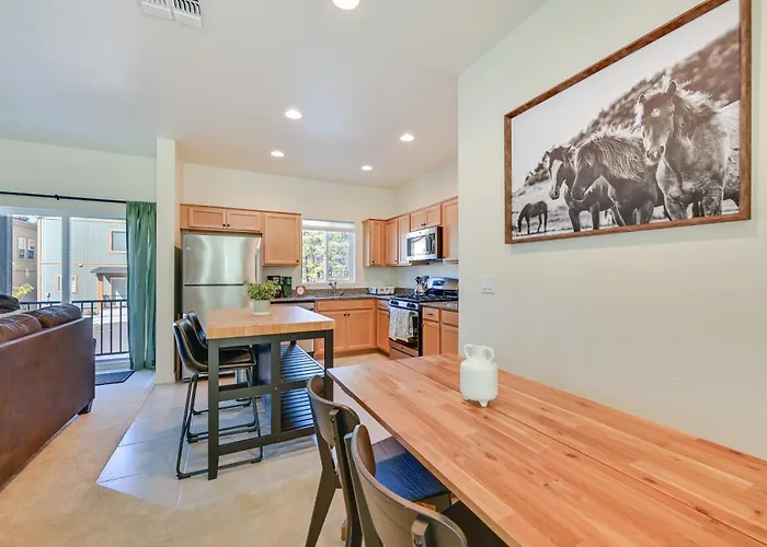 2 Mi To Dtwn Flagstaff: W/ Balcony! Ferienhaus