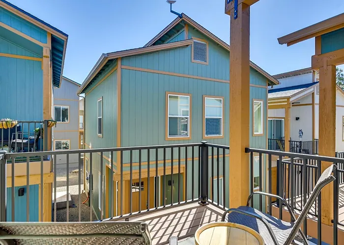 2 Mi To Dtwn Flagstaff: W/ Balcony!